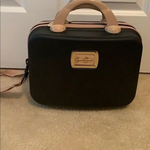 Jessica Simpson purse/Carry-on